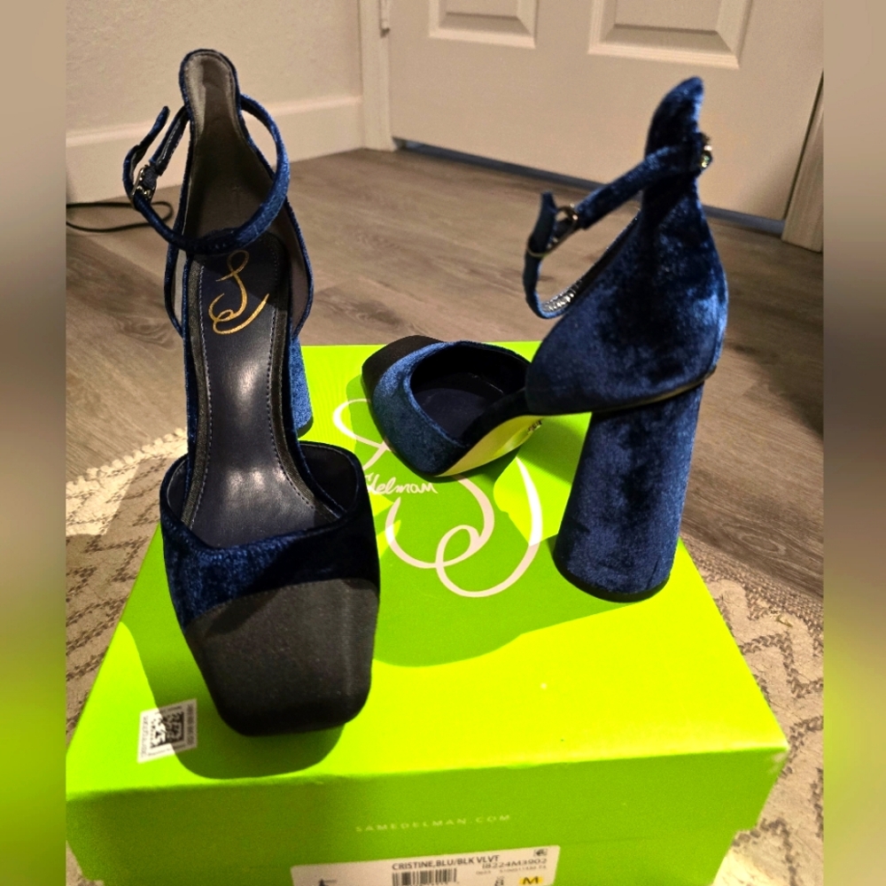 Sam Edelman brand new blue velvet ancle strap hills. Size 8 - Picture 4 of 8